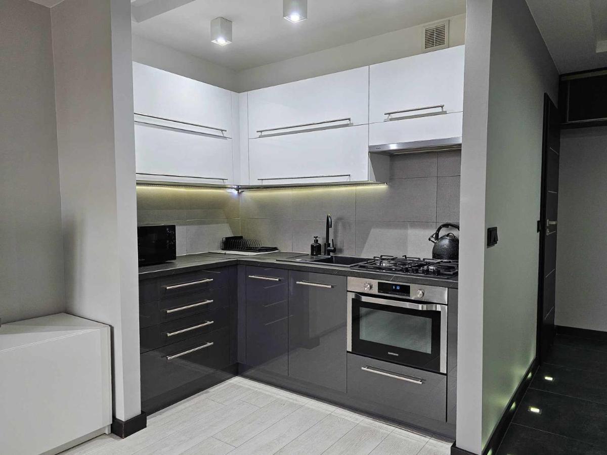 Apartment W Centrum Miasta Z Balkonem *